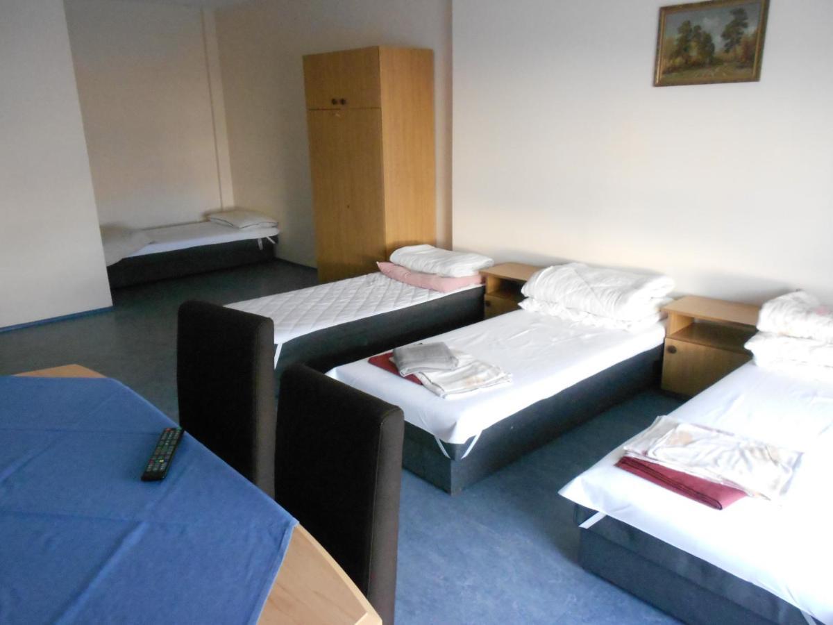 Hostel "Na Bocianowie" Bydgoszcz Eksteriør billede