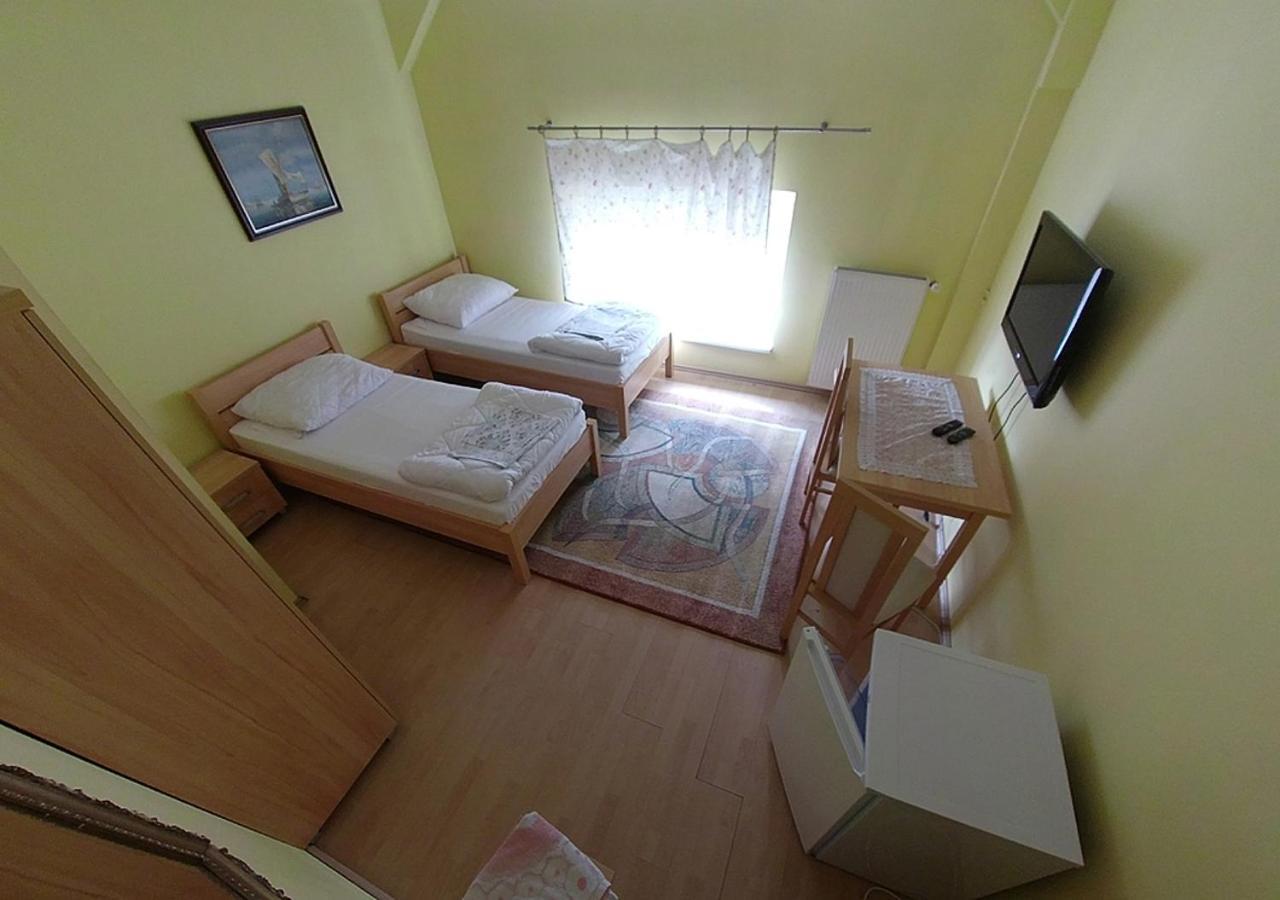 Hostel "Na Bocianowie" Bydgoszcz Eksteriør billede